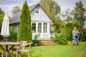 Västriku Holiday Home in Nasva